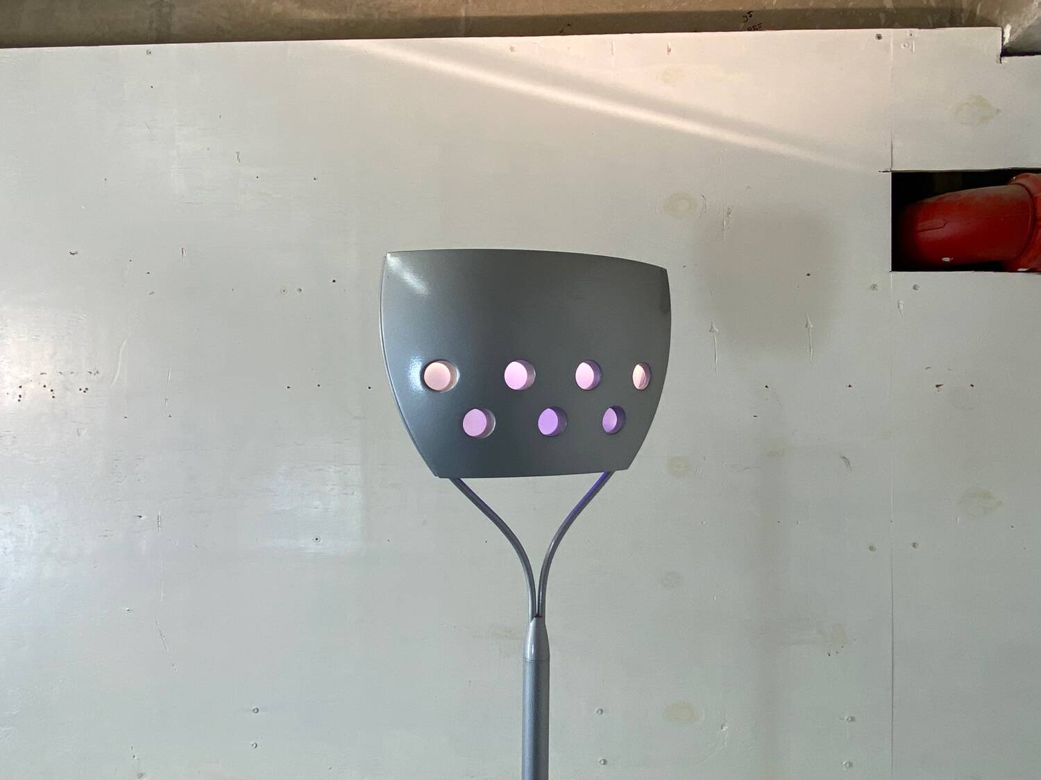 Lampadaire Moderniste Sirrah par Perry King et Santiago Miranda, Italie, 1990s