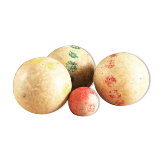 Ancien jeu de boules en bois