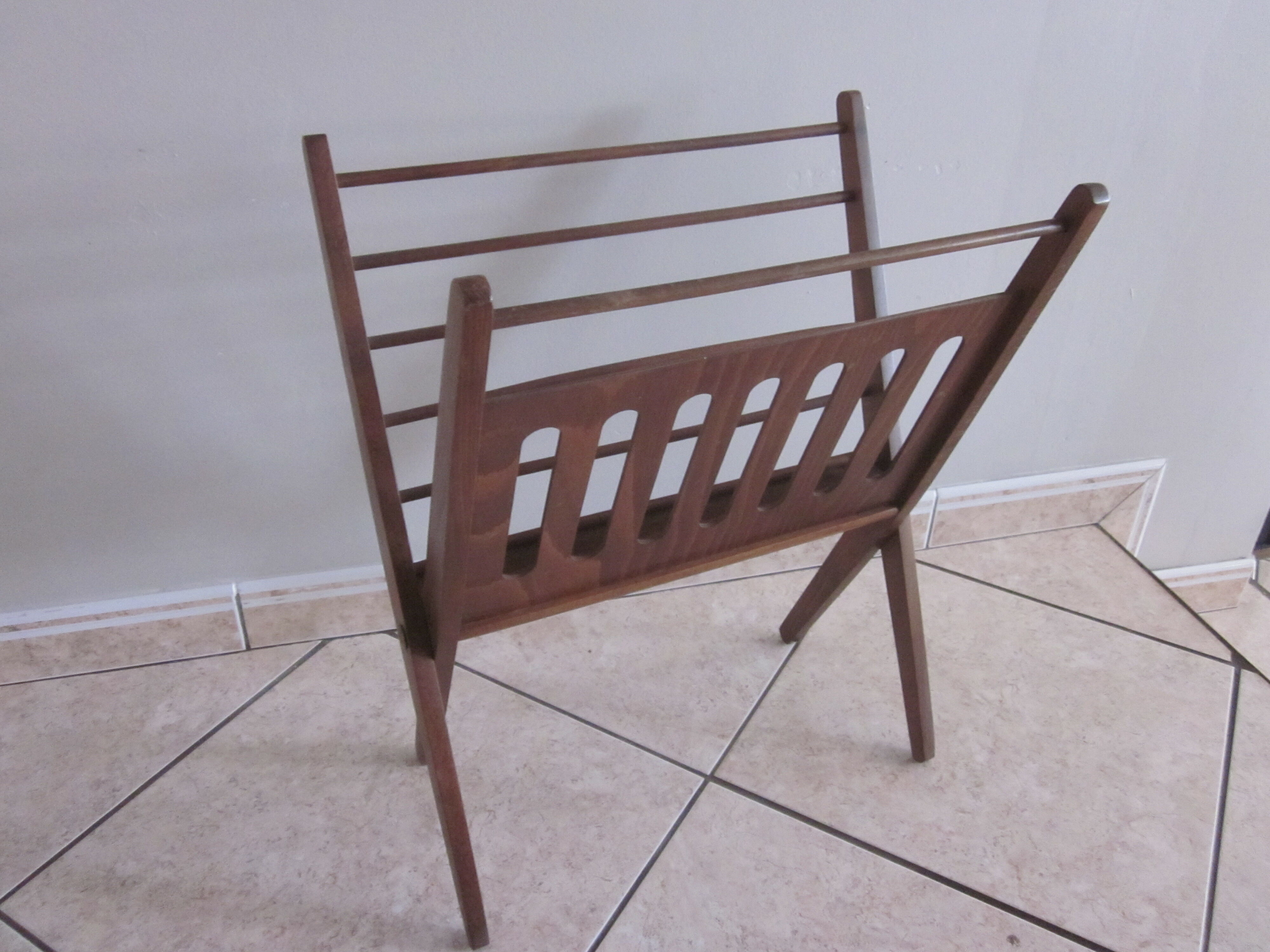 Vintage magazine holder