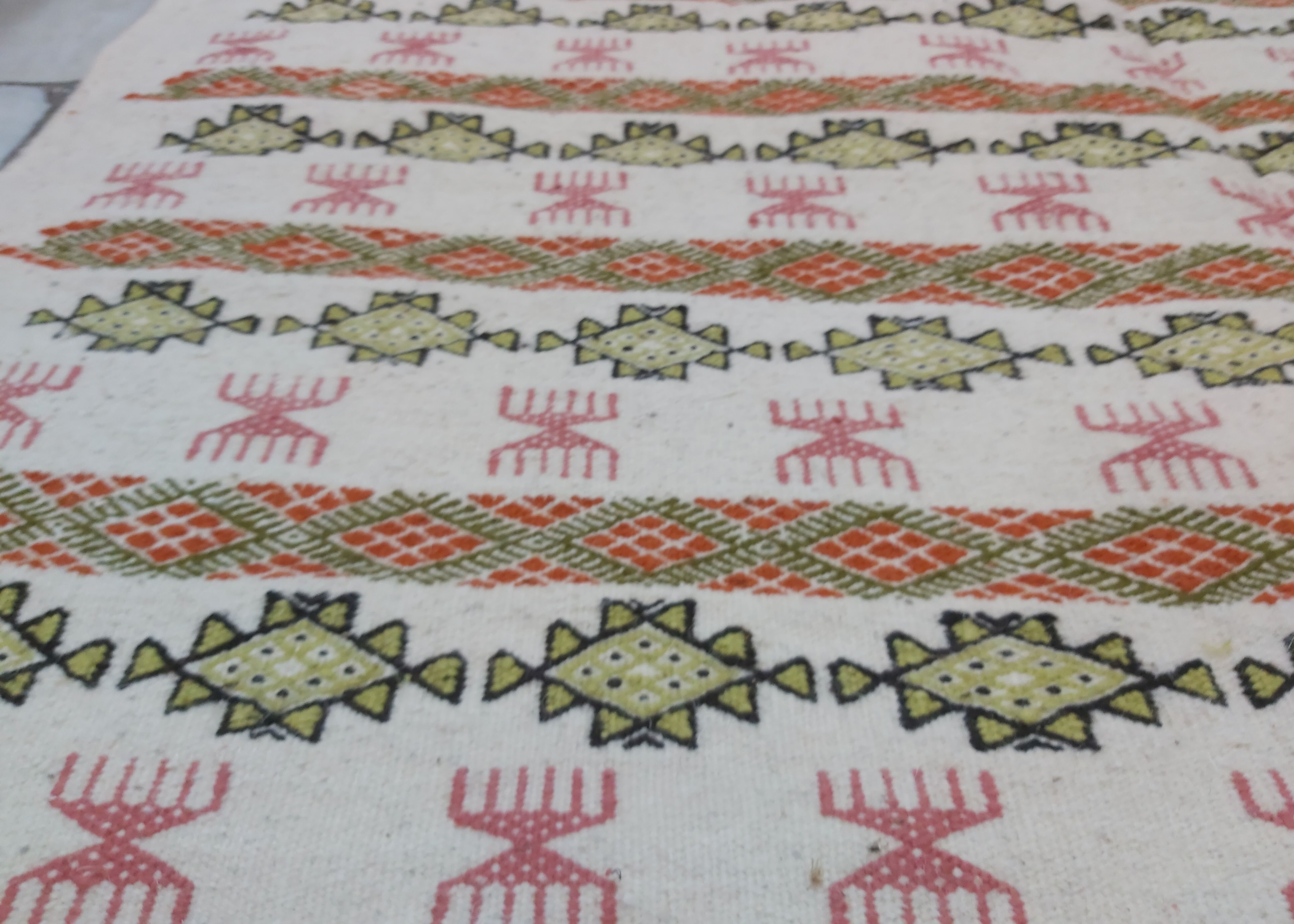 Traditional handmade margoum carpet
