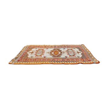 Moroccan wool rug