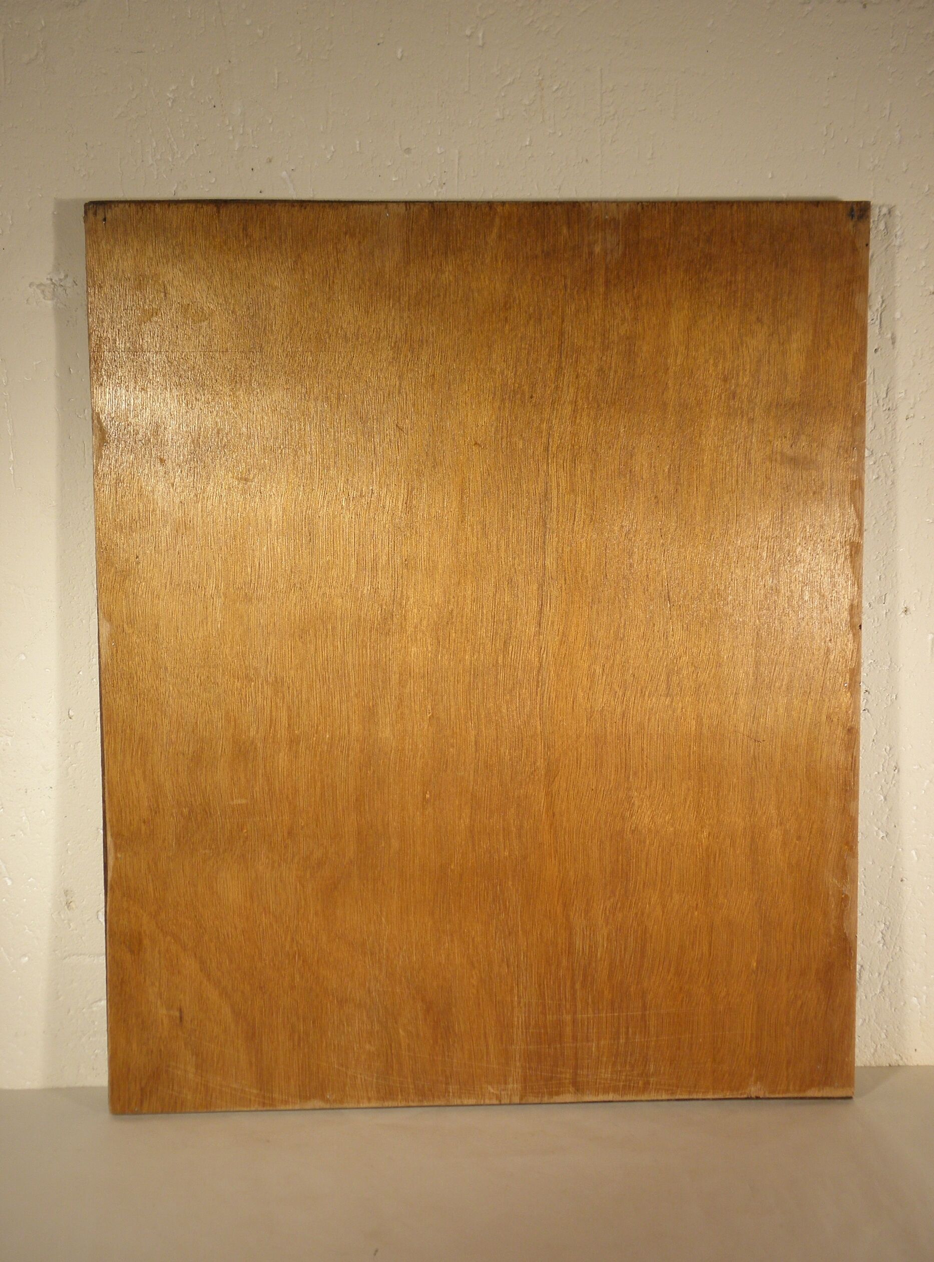 Panneau en bois sculpté 54 x 45 cm