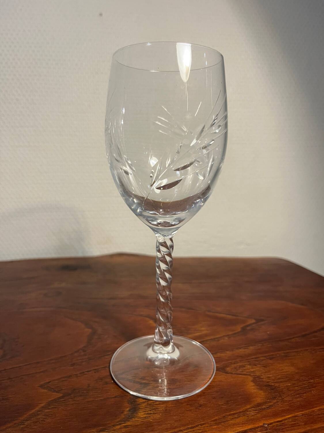 6 crystal wine and water stemmed glasses Fleury model