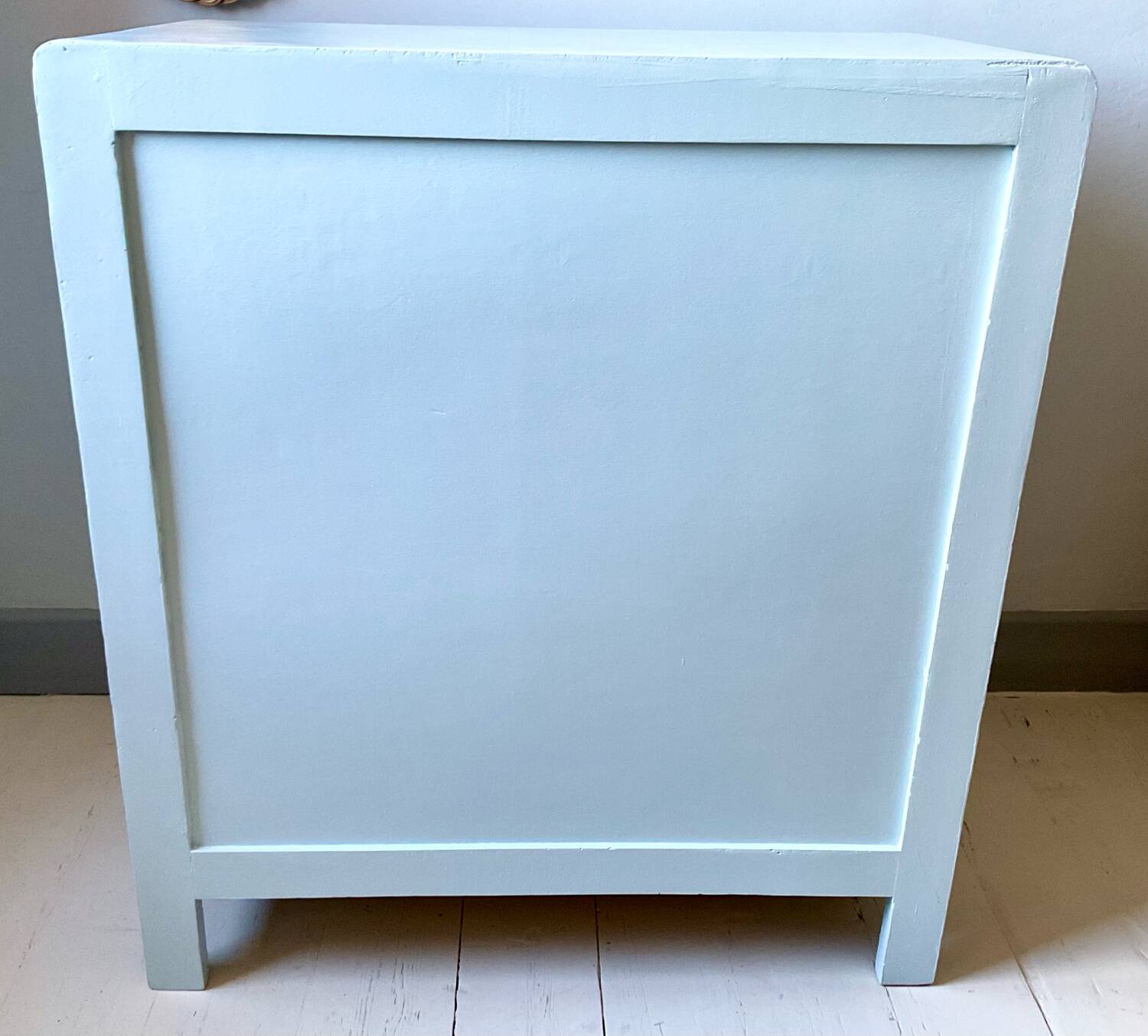 Vintage chest of drawers