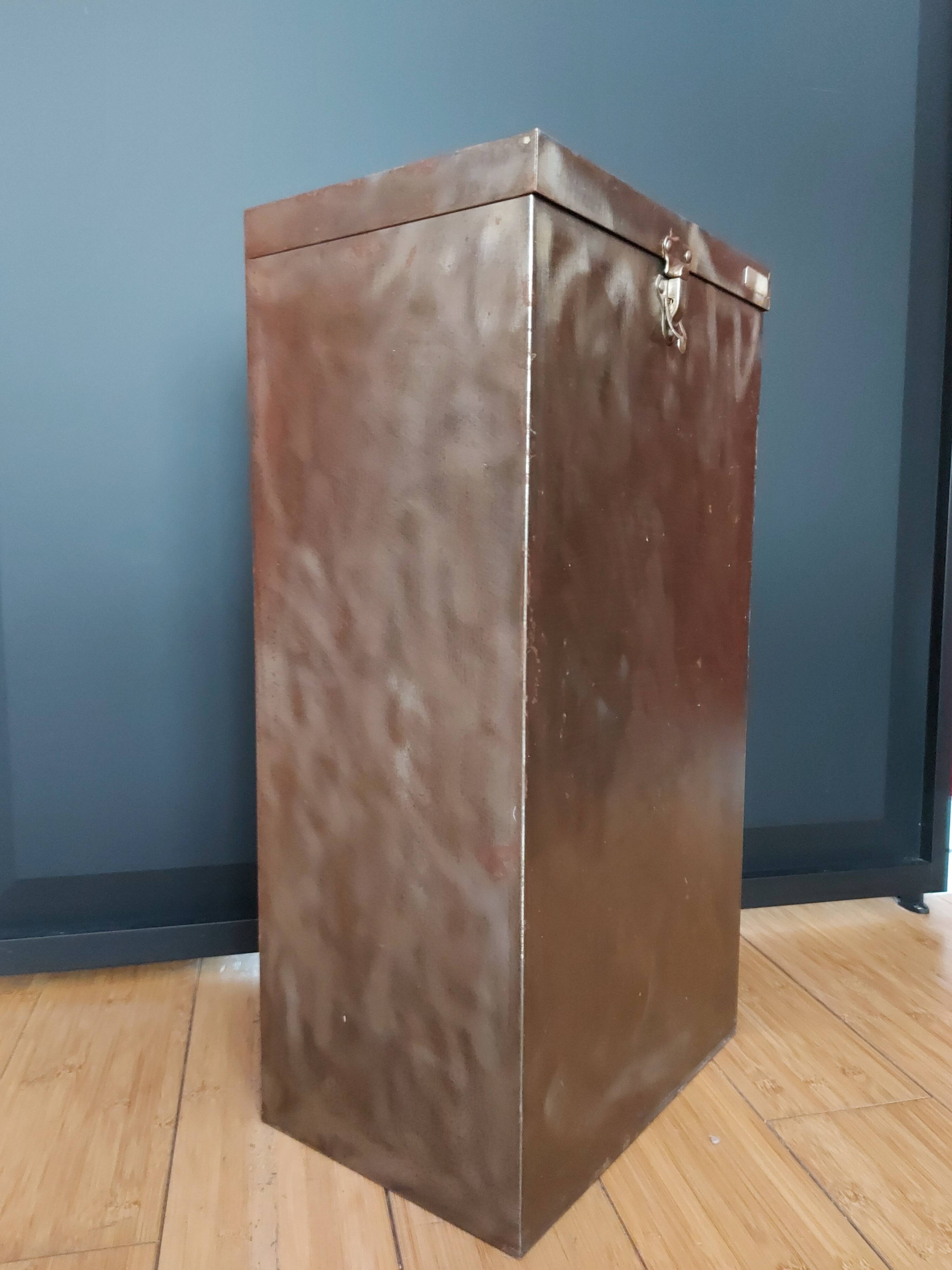 60-year-old metal storage box suspended folders 30x56X20 cm