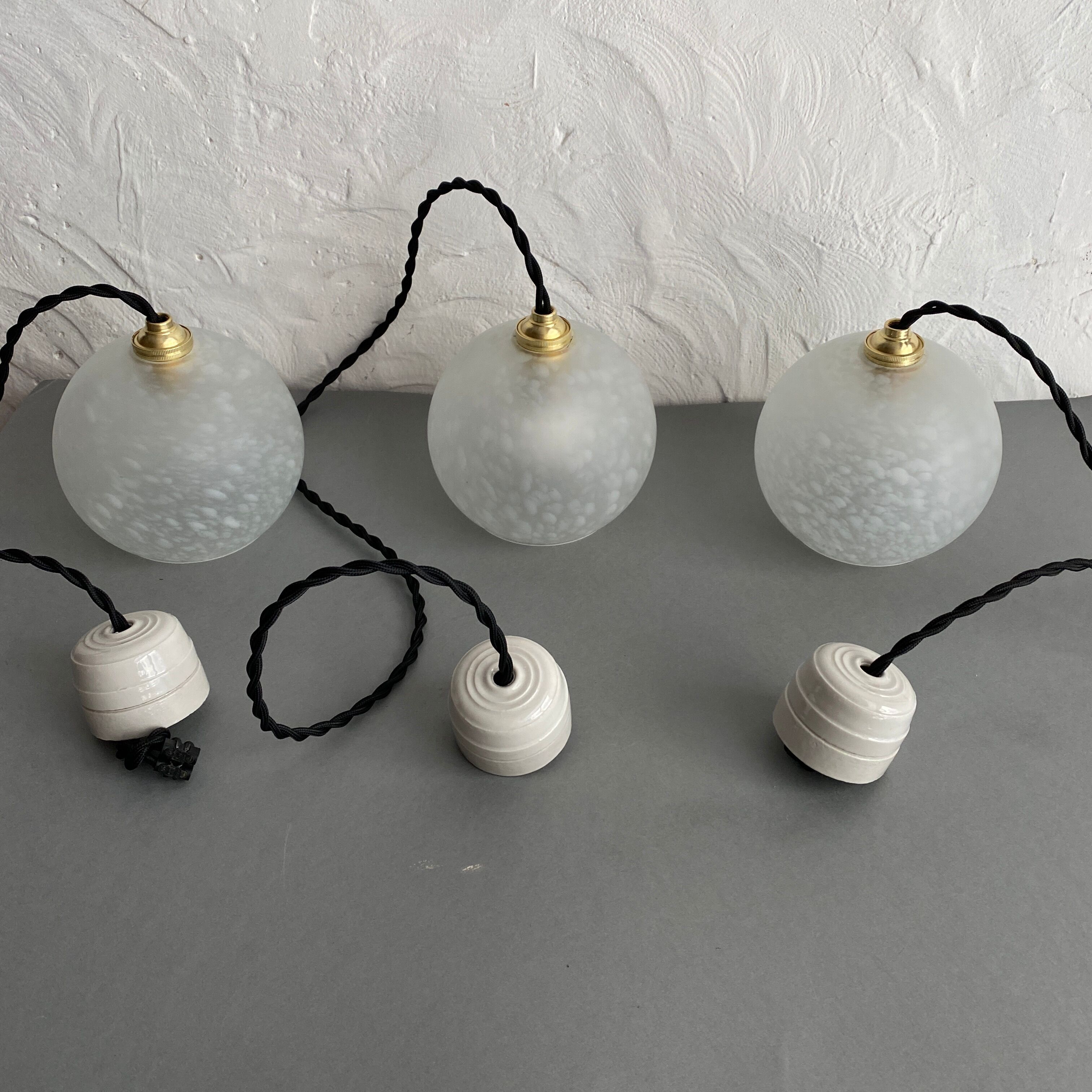 Lot 3 Clichy vintage glass hanging lamps
