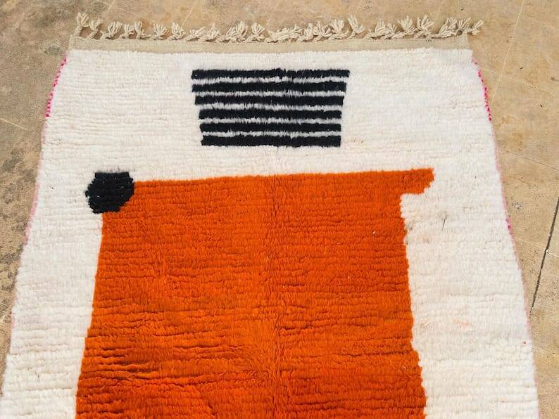 Traditional hand-woven Beni Ouraine rug, size 150 x 250 cm