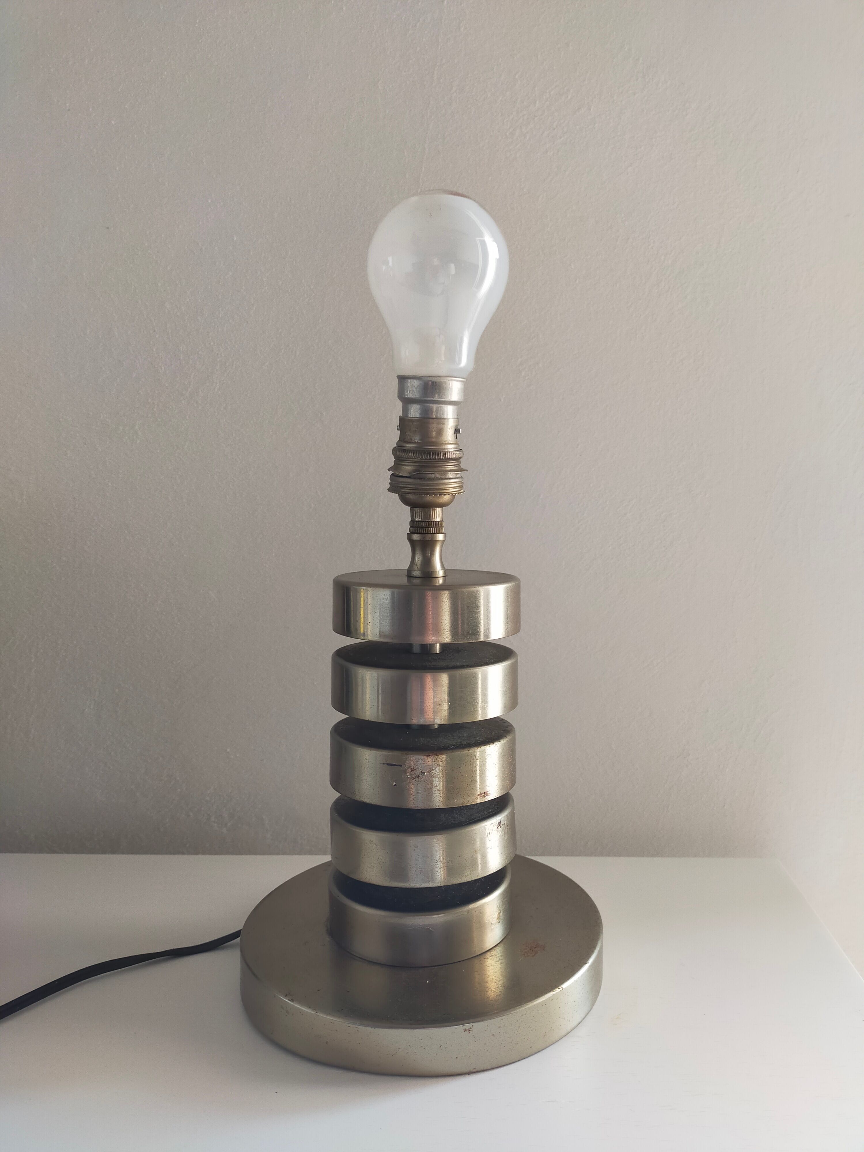 Vintage metal chrome spiral lamp foot