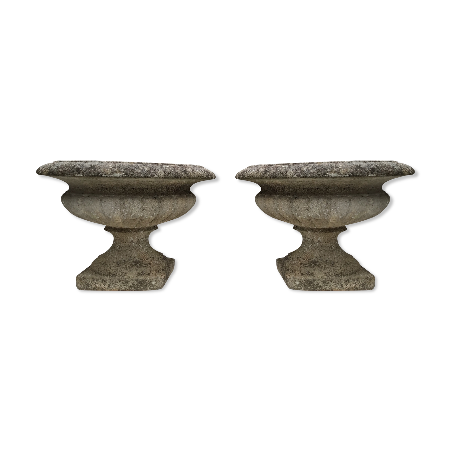 Pair of medici planters