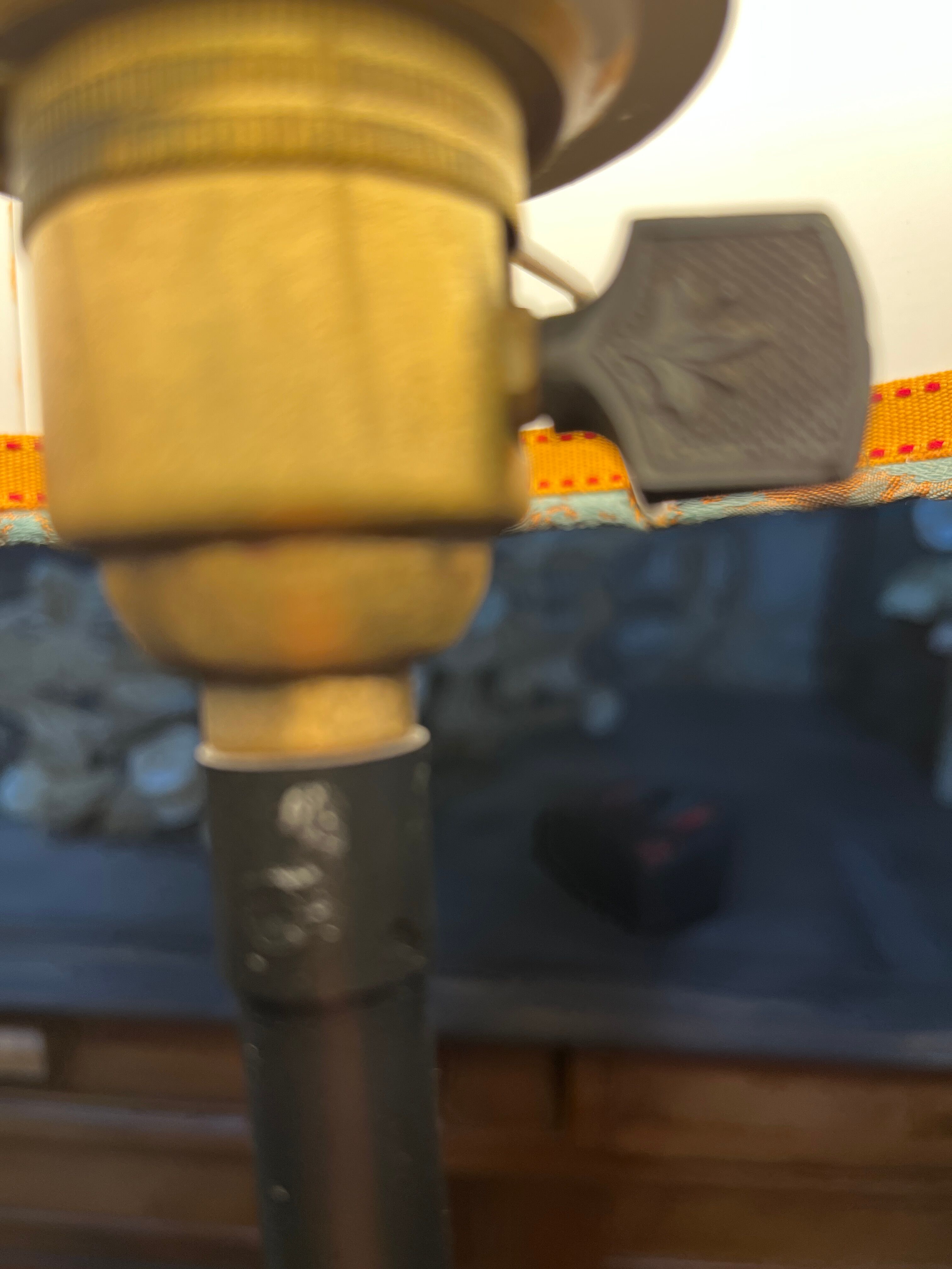 Double foot lamp compass and harness