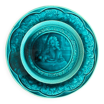 Assiette de Collection en Majolique Turquoise – Émail Ombrant Rubelle / A.D