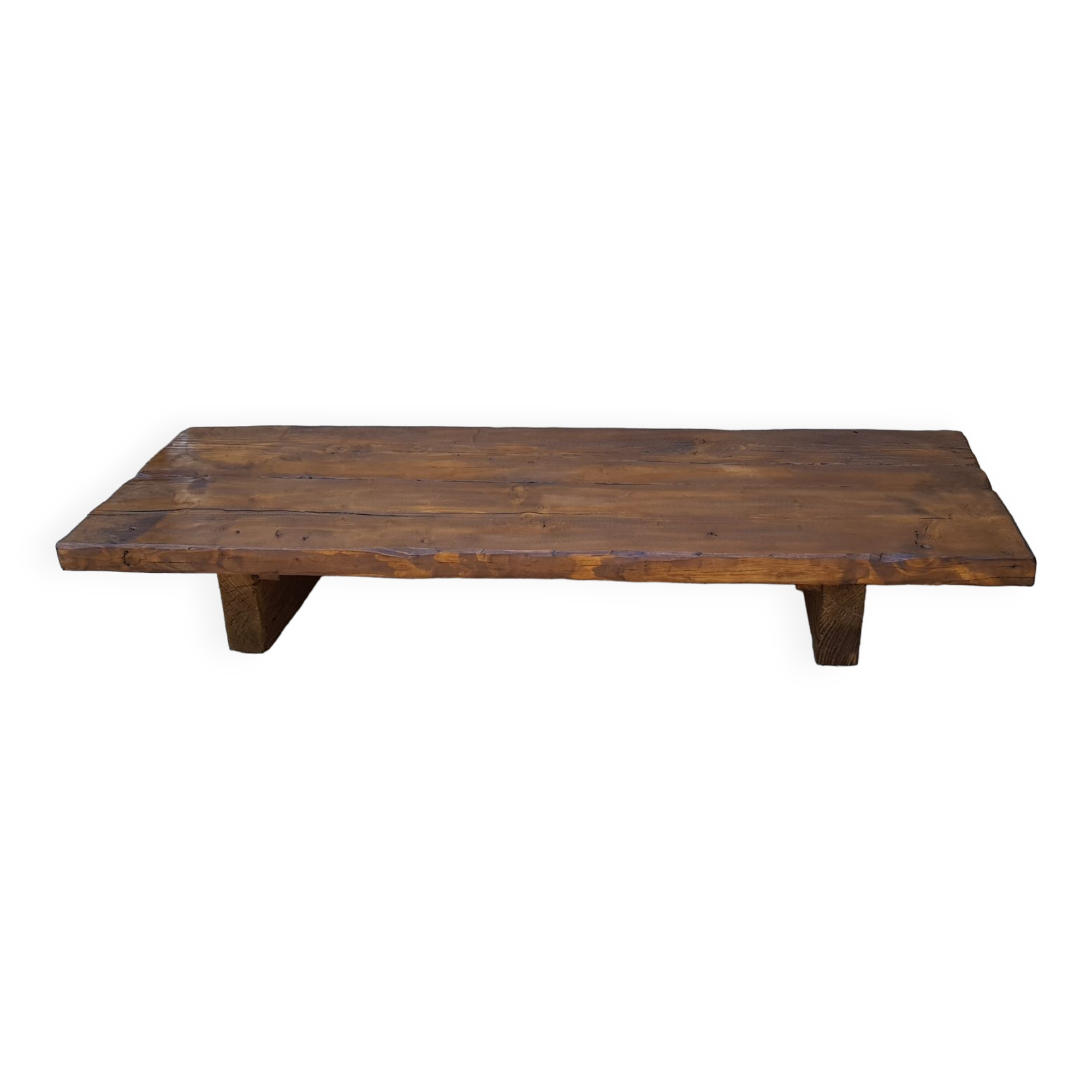 Table basse brutaliste