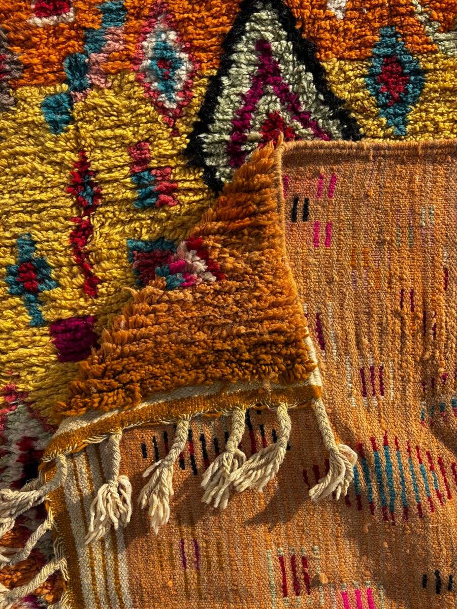 Modern Boujad Moroccan Berber rug in wool.