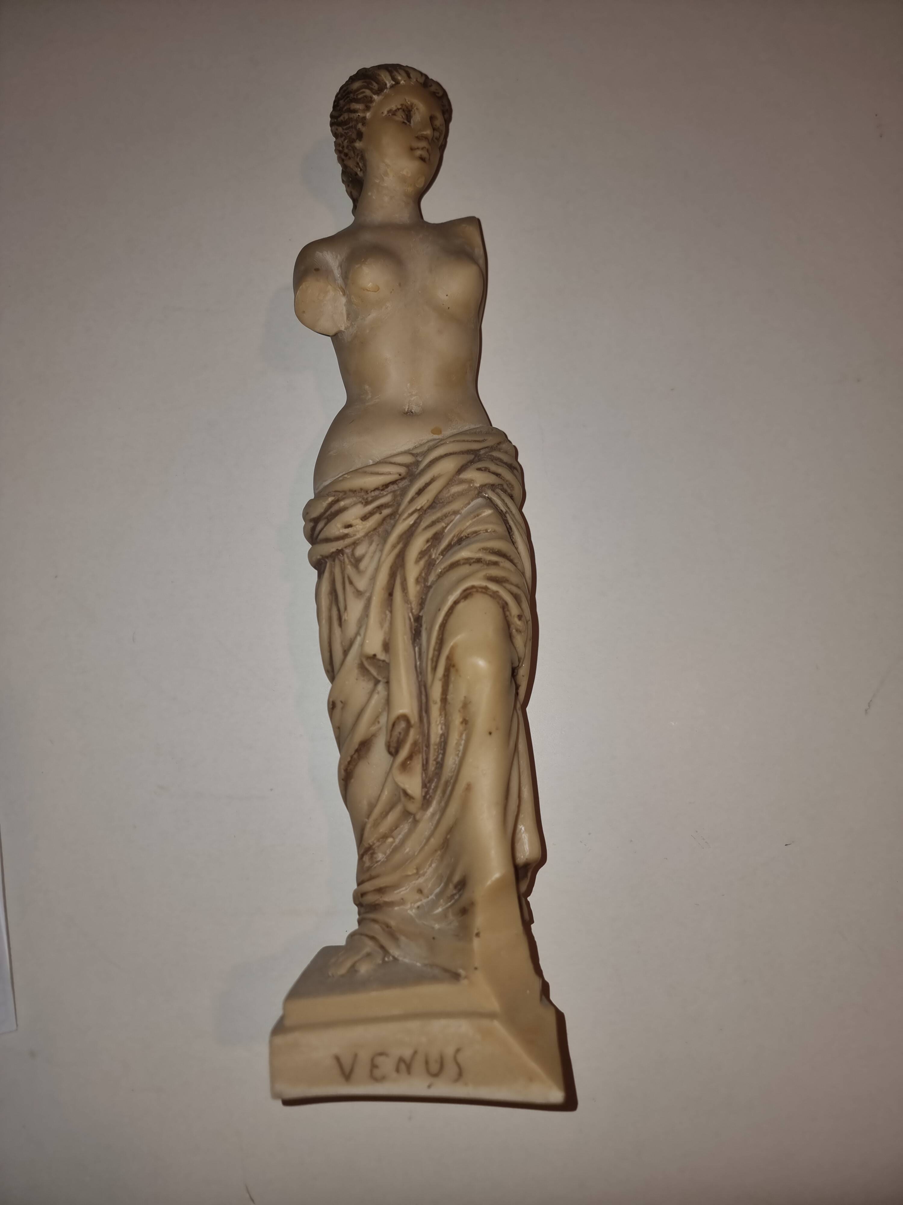 "Venus de Milo" marble statuette