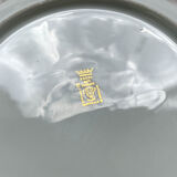 Hollow dish golden white porcelain berry