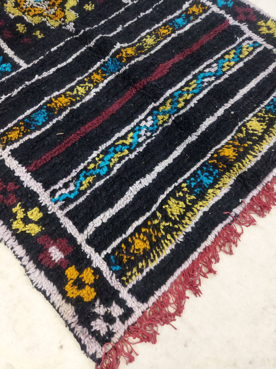 Handmade moroccan berber rug 345 x 110 cm