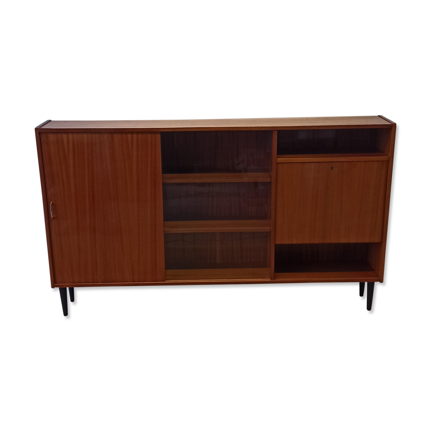 Buffet moderniste, des années 1970