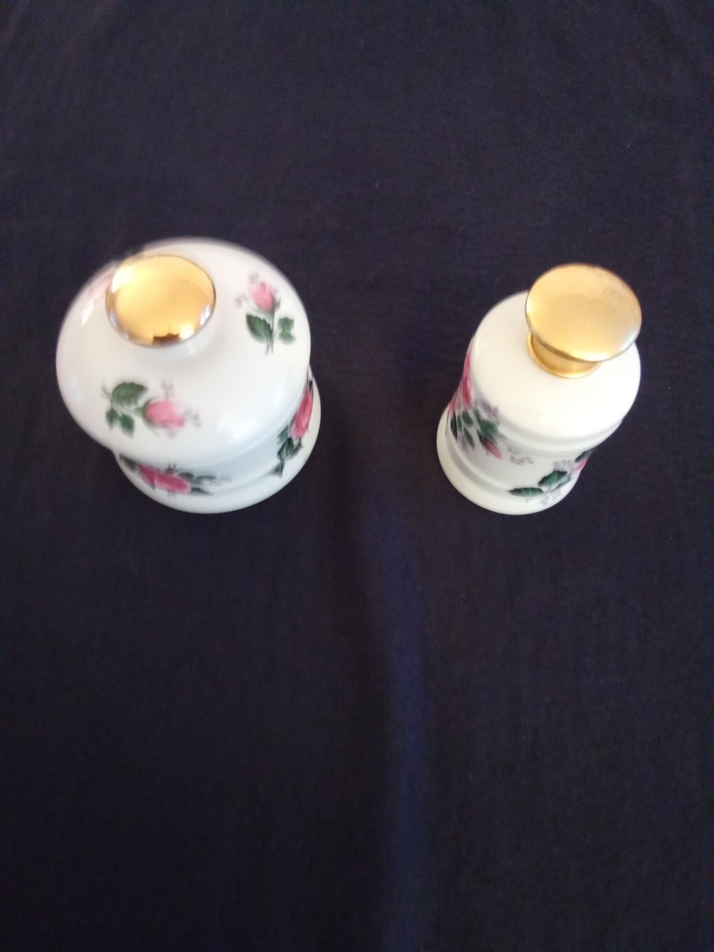 Old perfume bottle and matching box vapocler clercygne