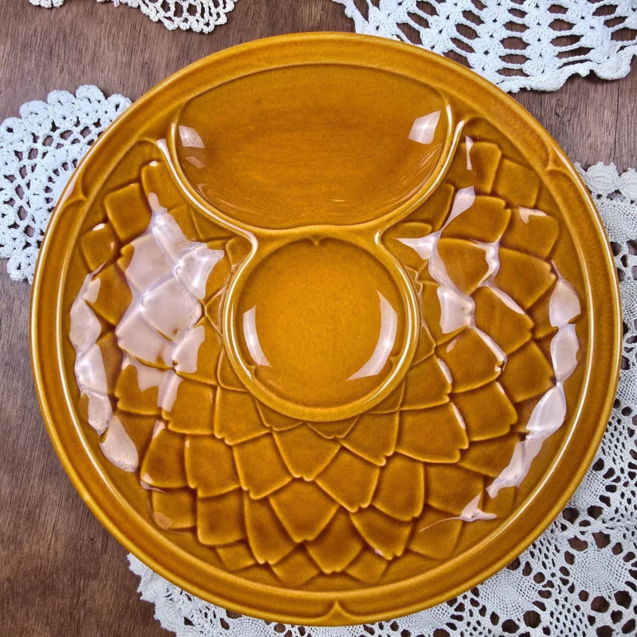 Artichoke service Salins France – 8 plates and serving dish barboti