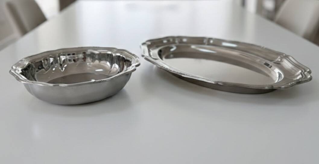 Set of stainless steel dishes - 1980s design