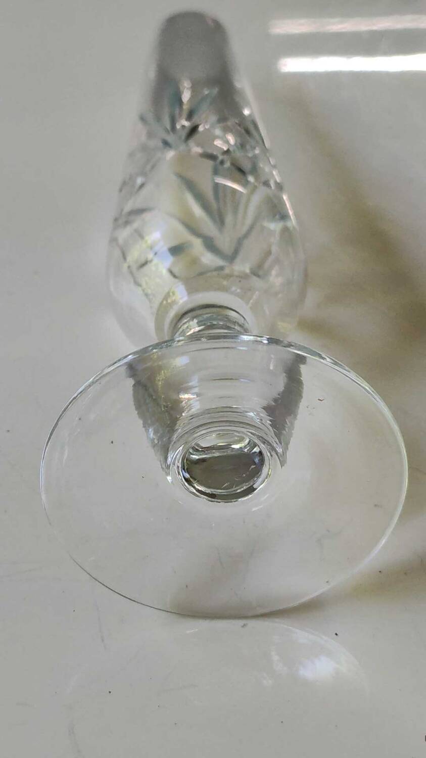 Crystal soliflore vase. Crisscross/leafy patterns. High 24 cm