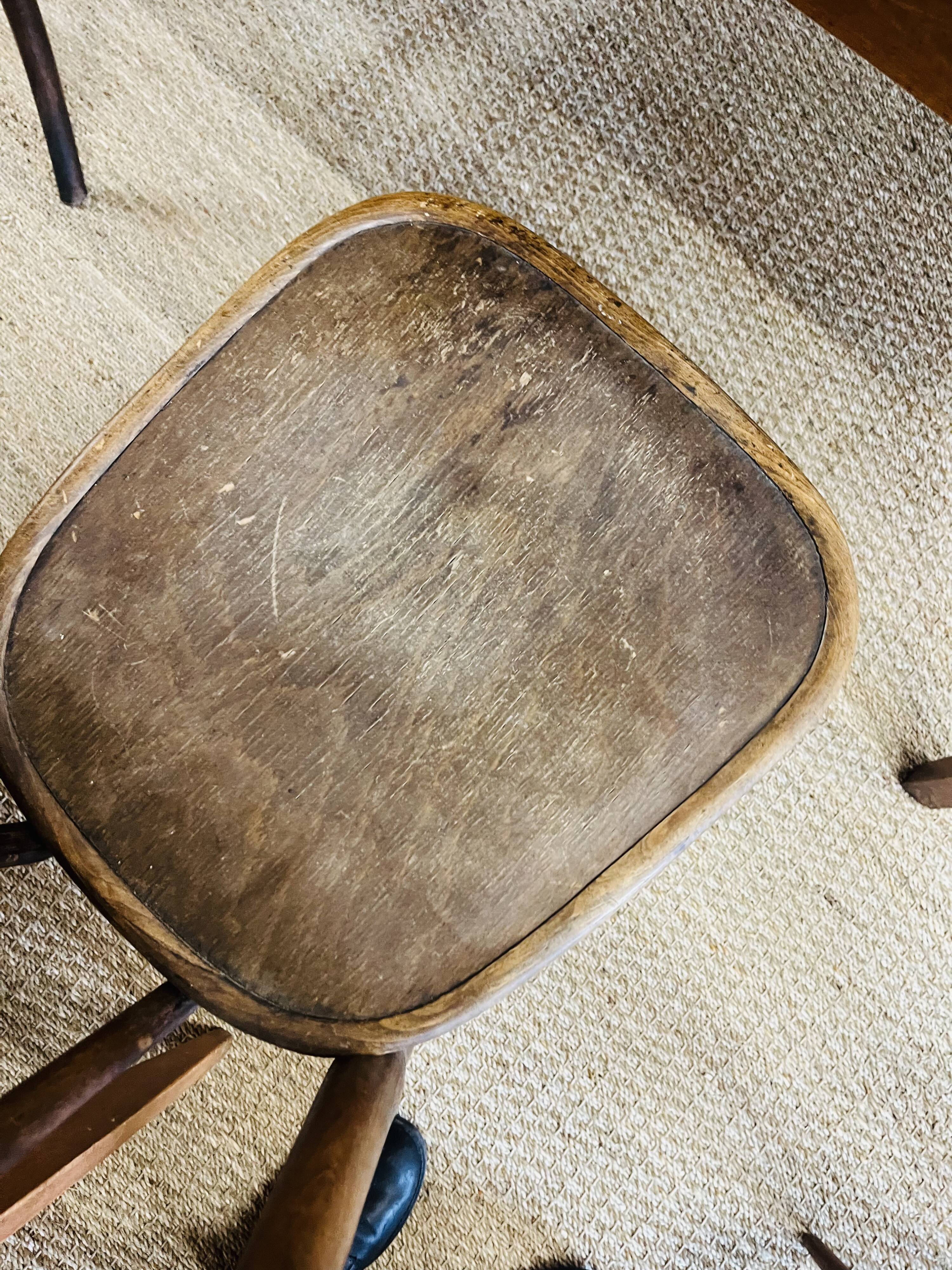 Antique bistro chair – J & J Kohn – curved wood