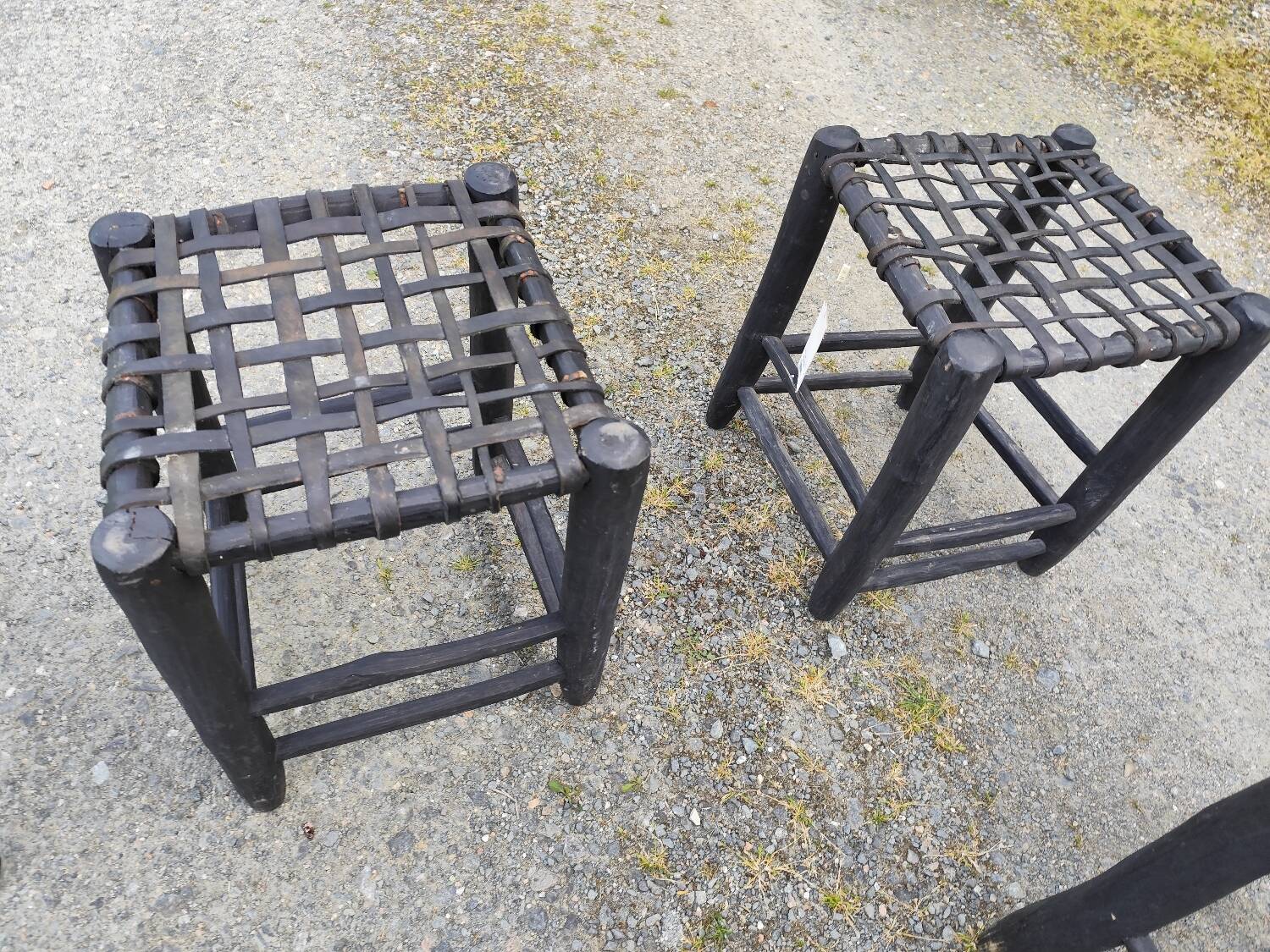 6 tabourets bois assise tressée de Cuir Nina Kaufmann