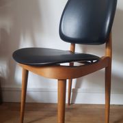 Chaise Pegase par Pierre Guariche