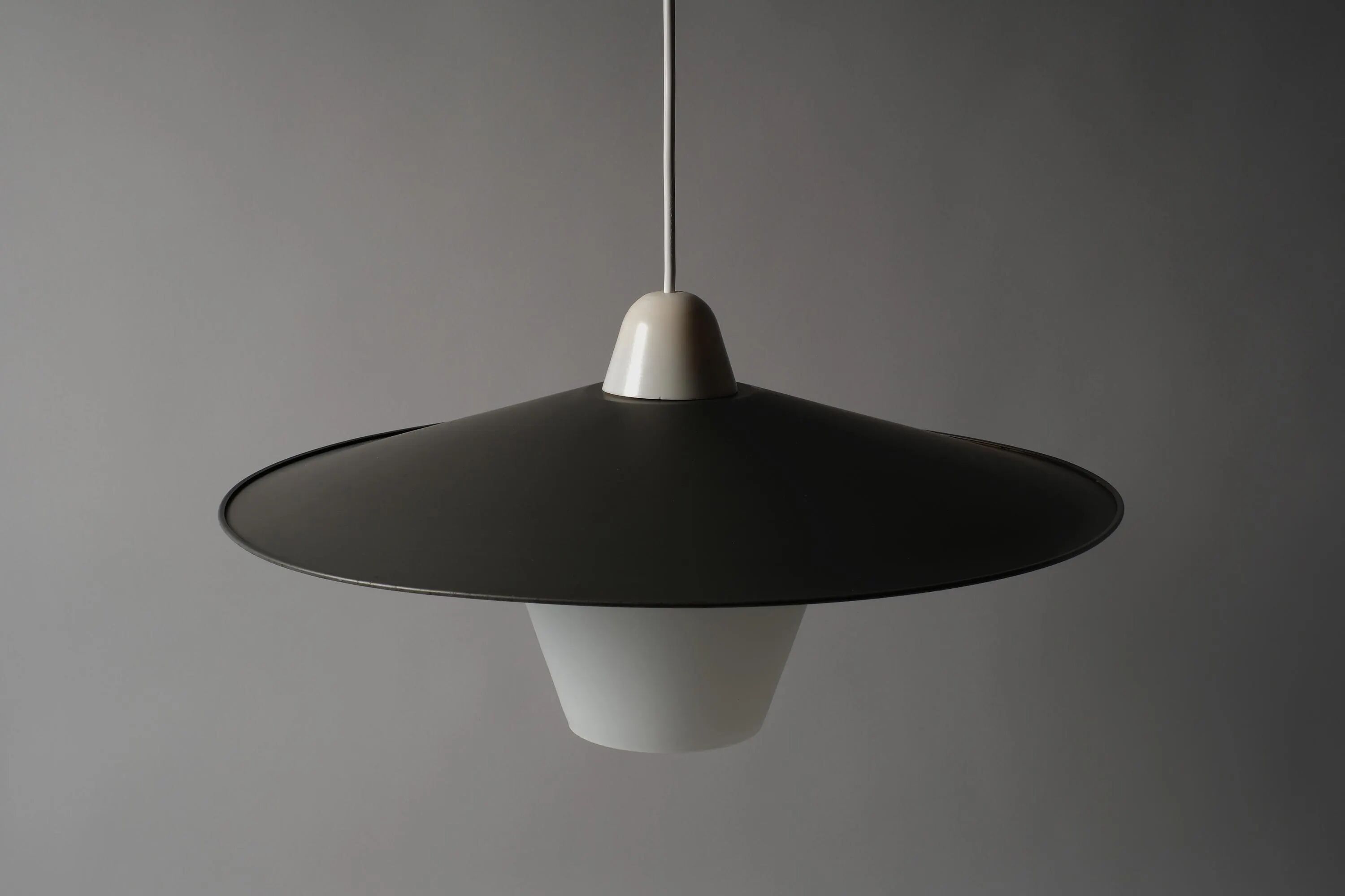 Modern Mid-Century Pendant Lamp Flying Saucer, Space Age Design from the 1960s