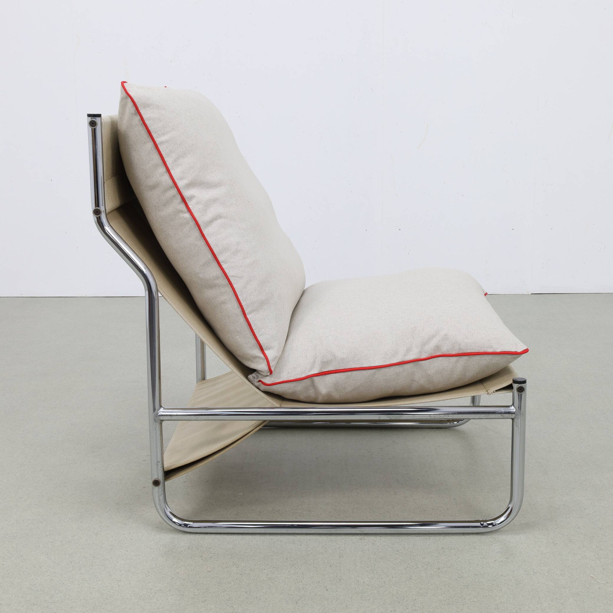 2x vintage lounge chair in chrome, 1970s new cussions