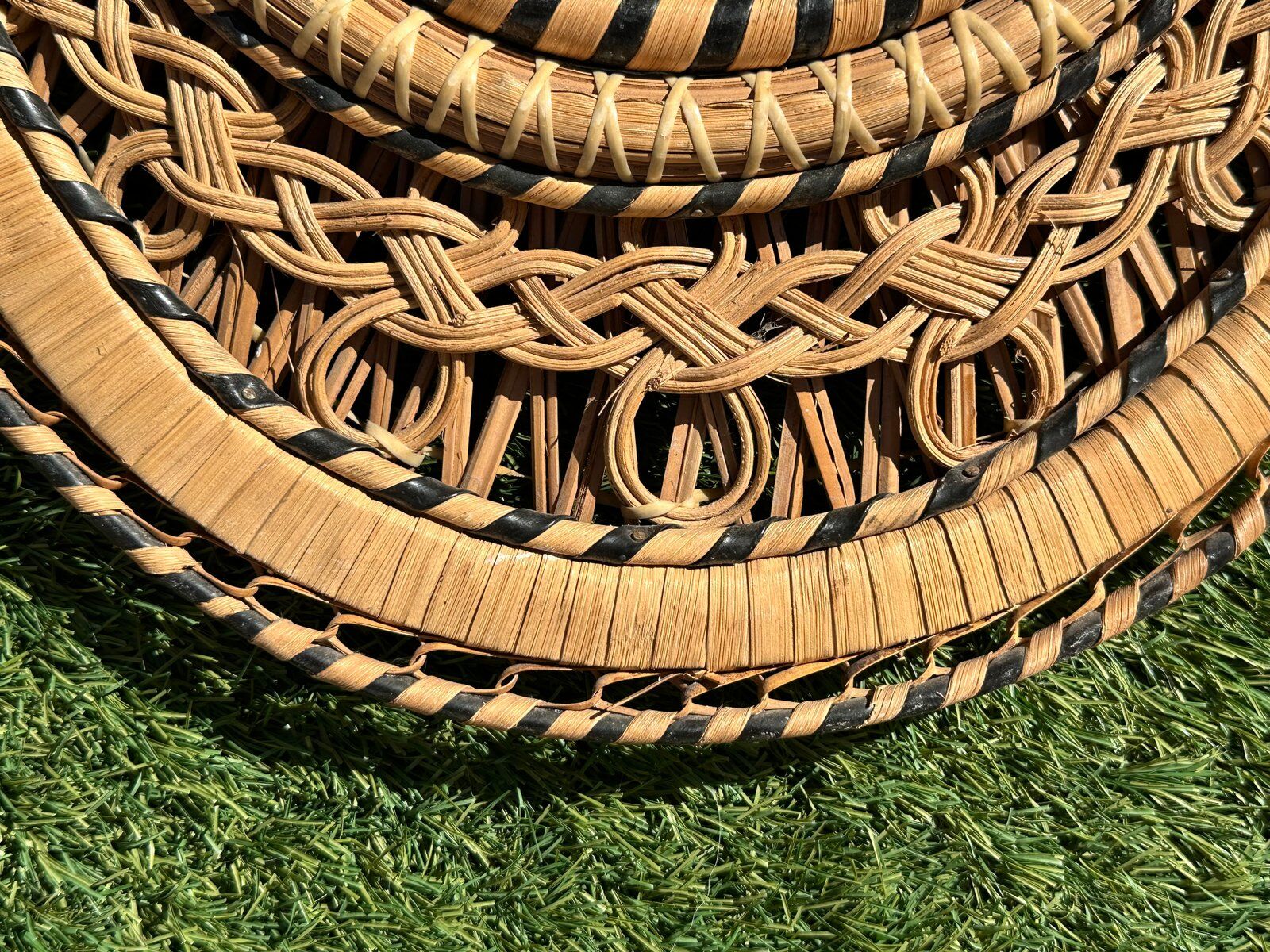 Sculptural mirror in rattan and natural wicker, 1970