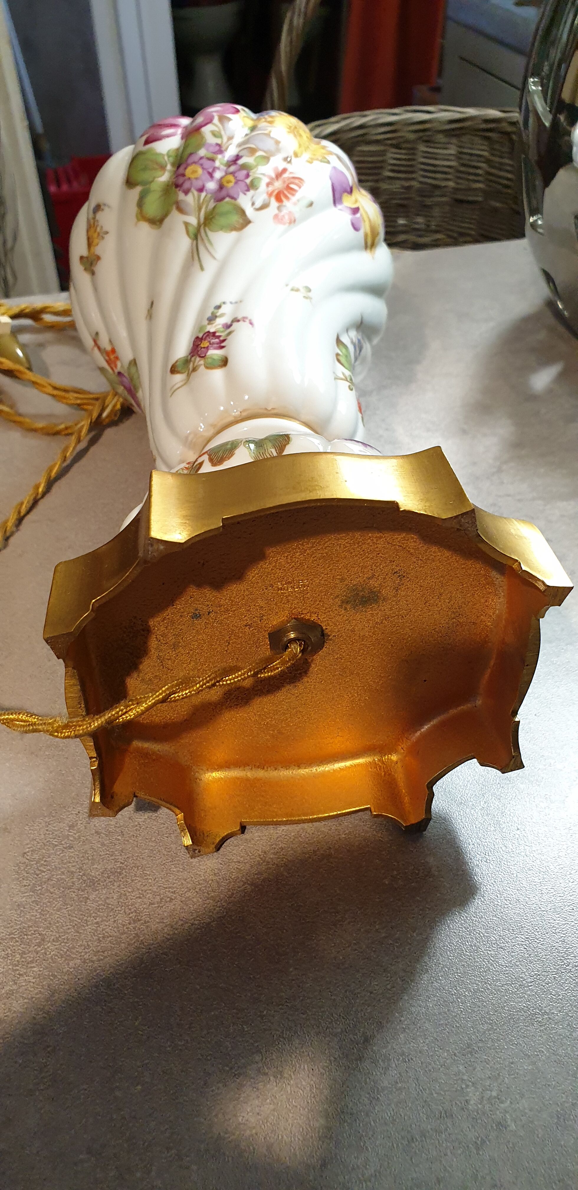 Shiny porcelain lamp hectic décor