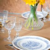 Set of 6 cut glass white stemmed glasses "Manon"