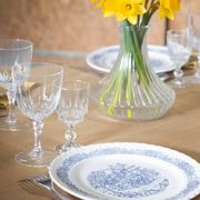 Lot de 6 verres à pied en verre blanc ciselé « Manon »