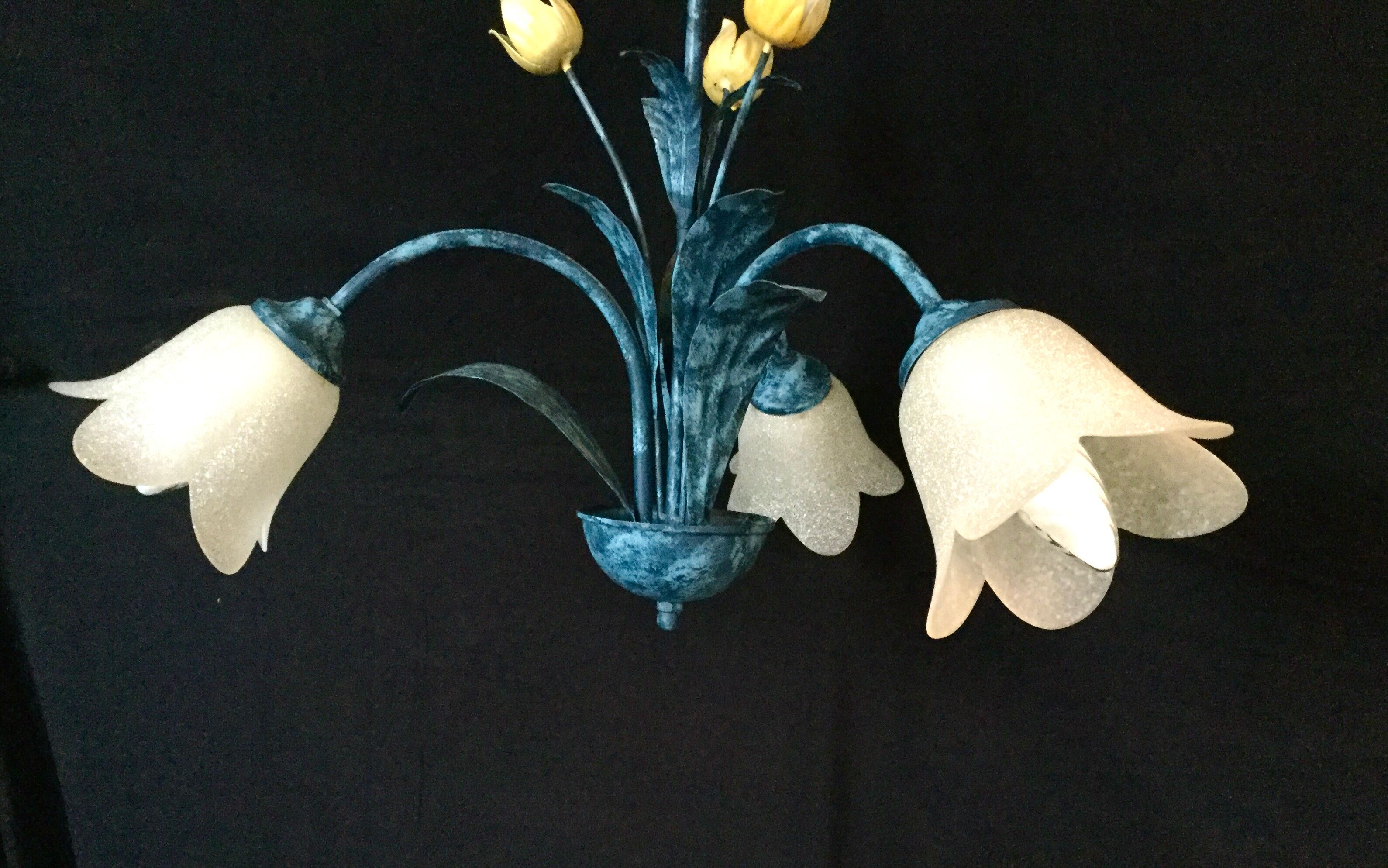 Lustre 3 blue flower lights