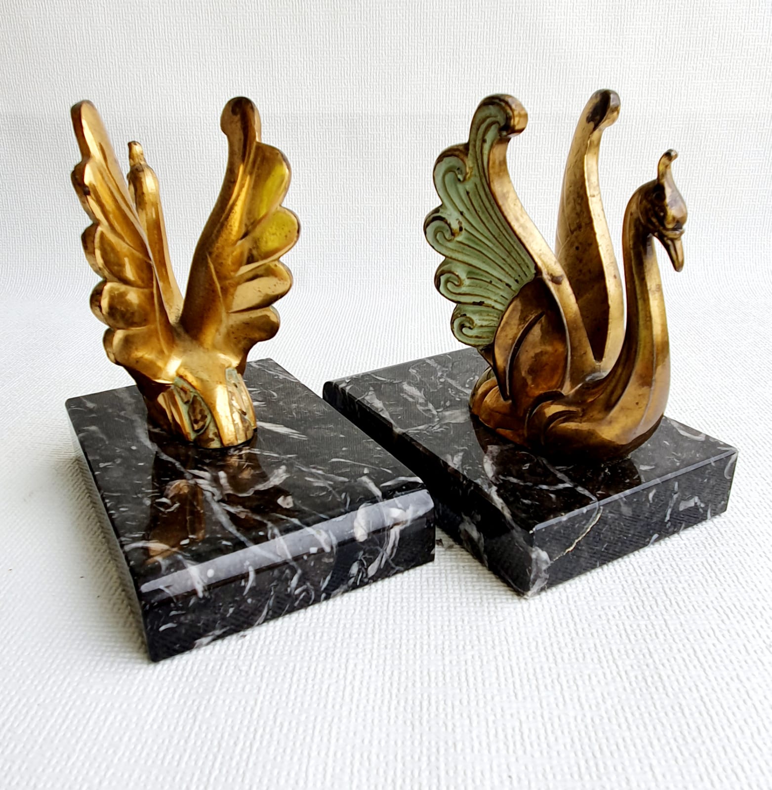 Book-clamps swans art deco