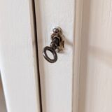 Armoire bonnetière parisienne vintage rénovée