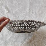 Openwork silver metal cut