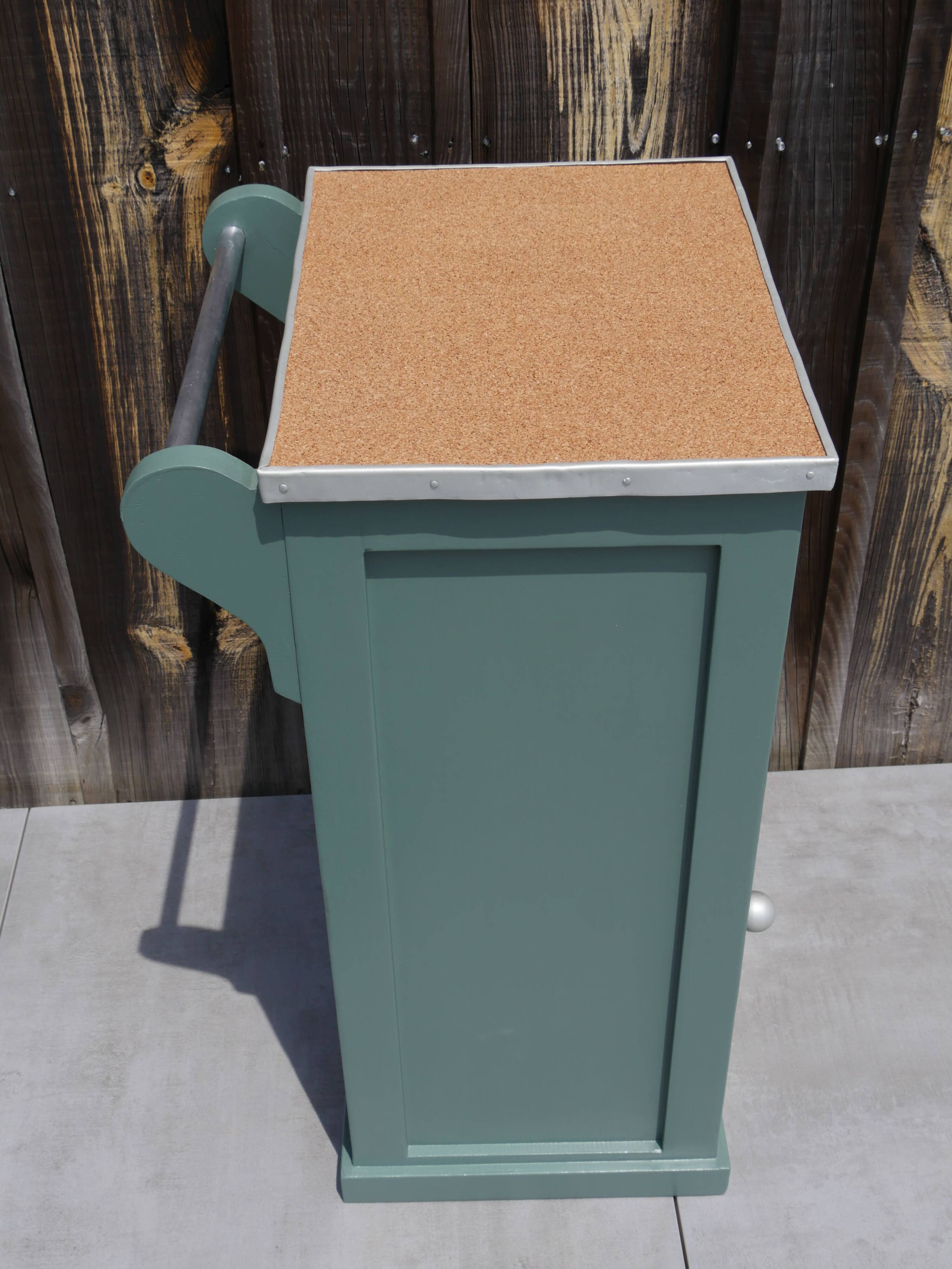 Side table, jam cupboard, Parisian green
