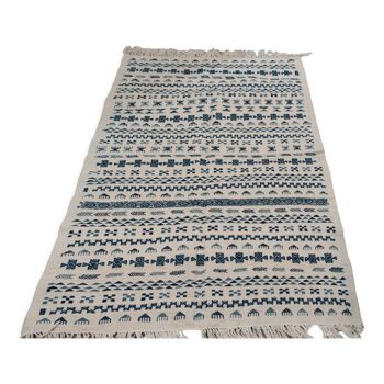 Carpet in natural wool 130x220cm