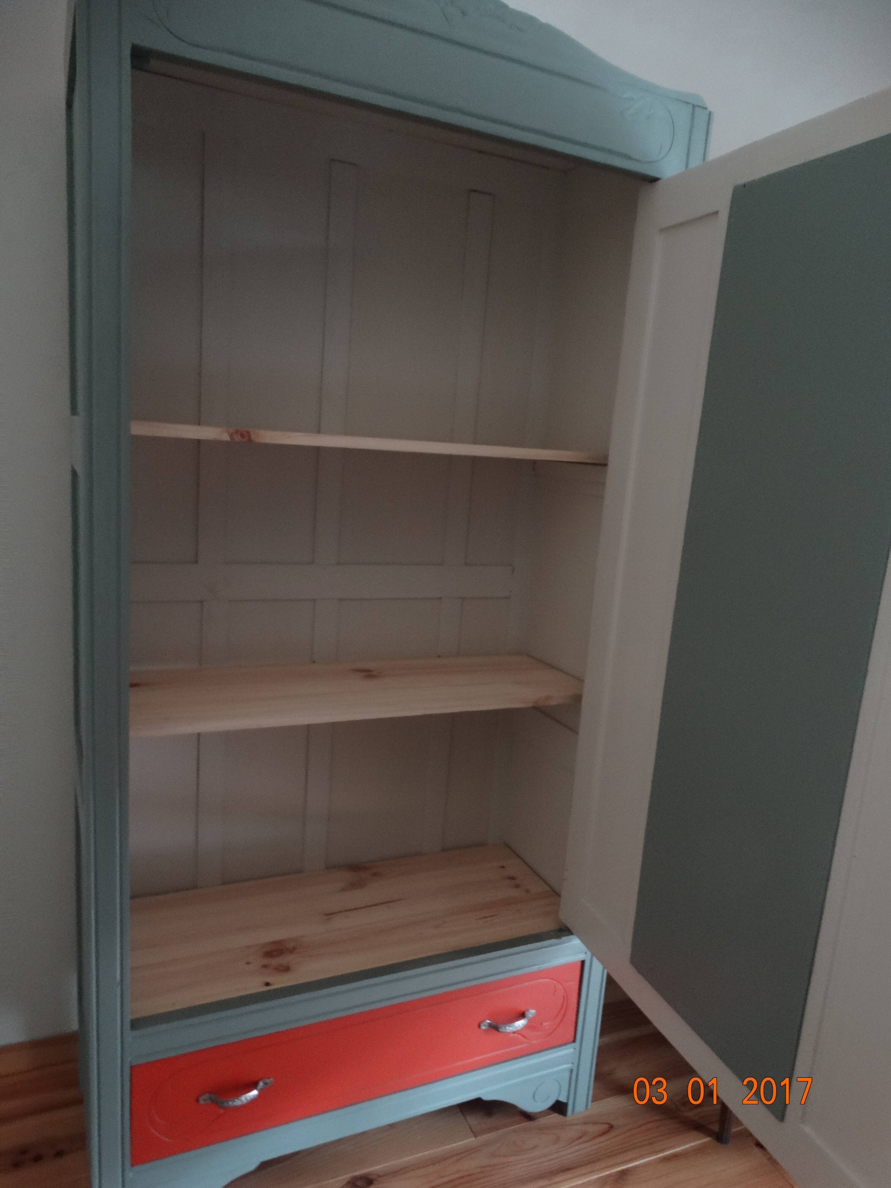 Cabinet parisisenne restored