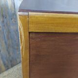 Wooden chest of drawers