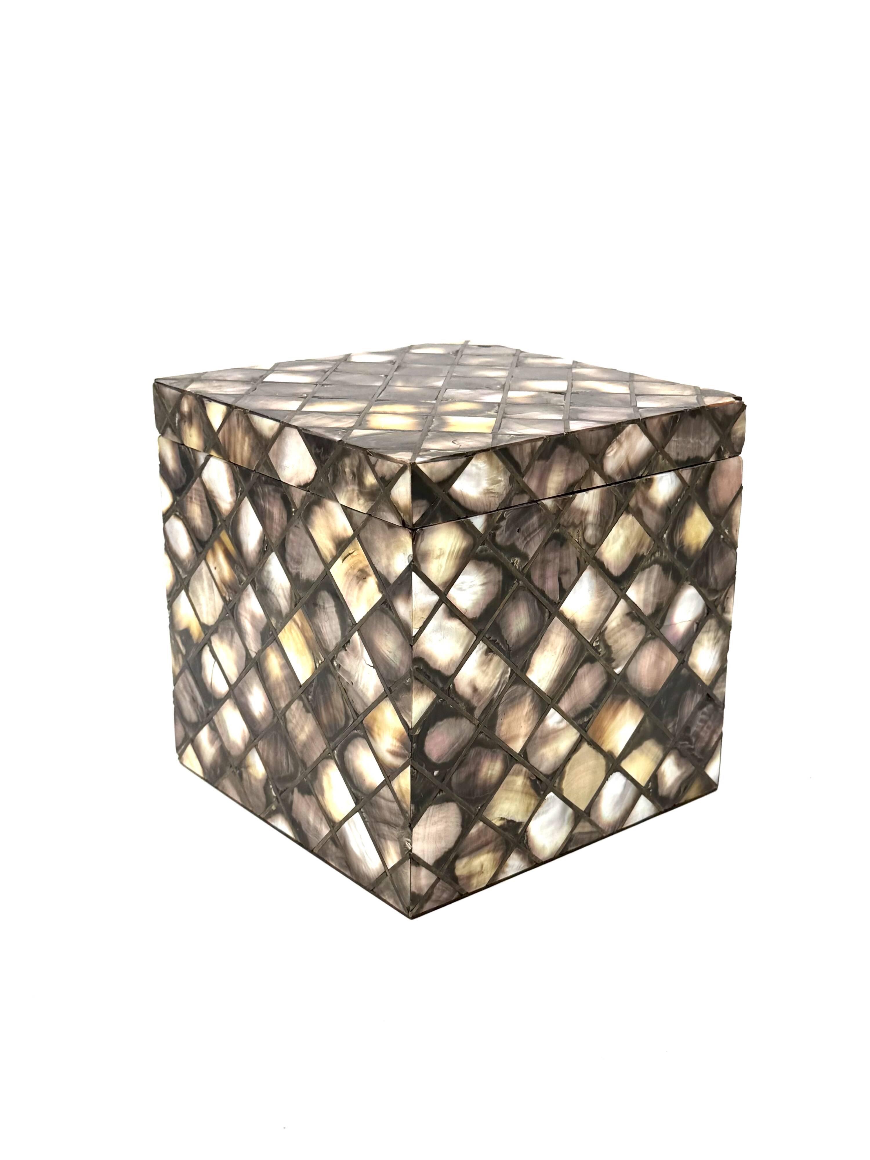 Mid-century mother-of-pearl flakes ice bucket, Italy 1950s