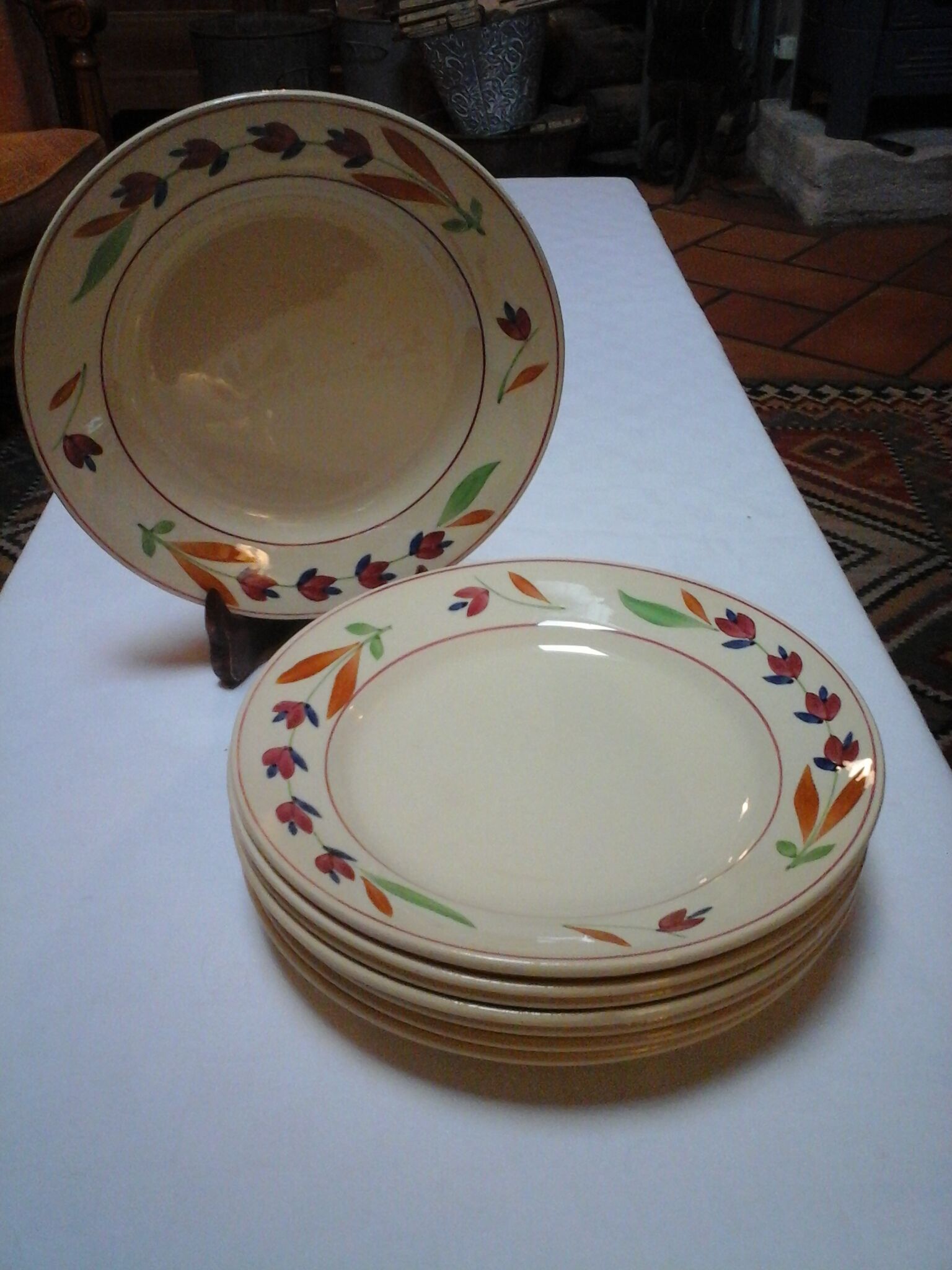 Ensemble de 8 Assiettes plates Jeannine / Gien