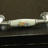Porcelain drawer cuffs
