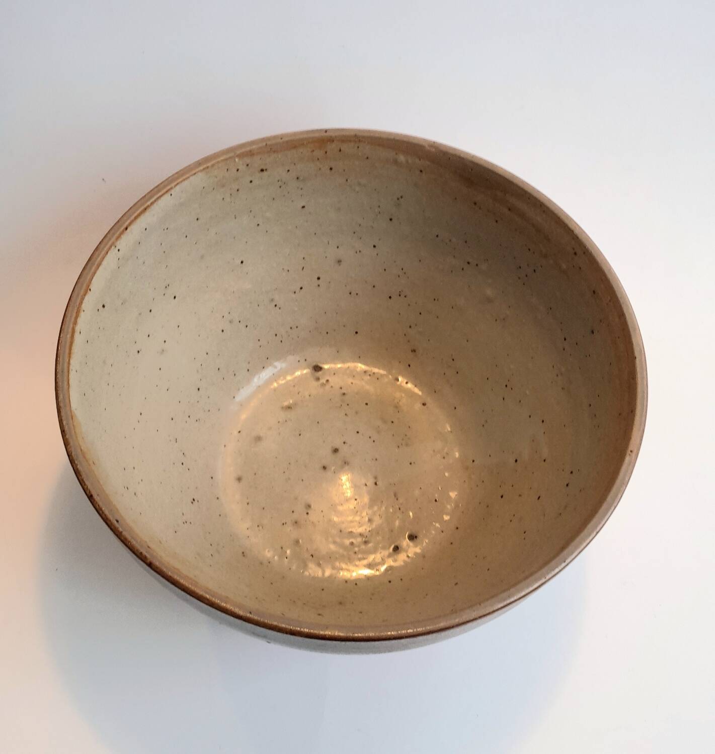 Stoneware salad bowl