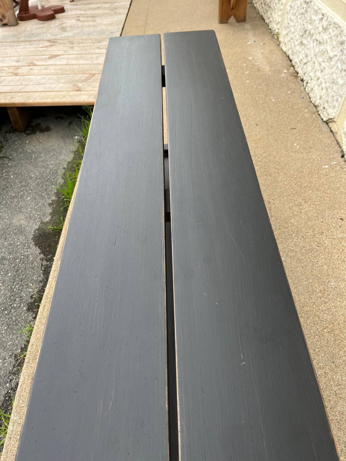 Banc en bois patiné noire