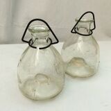 Duo wasp trap or fly-shaped glass goble