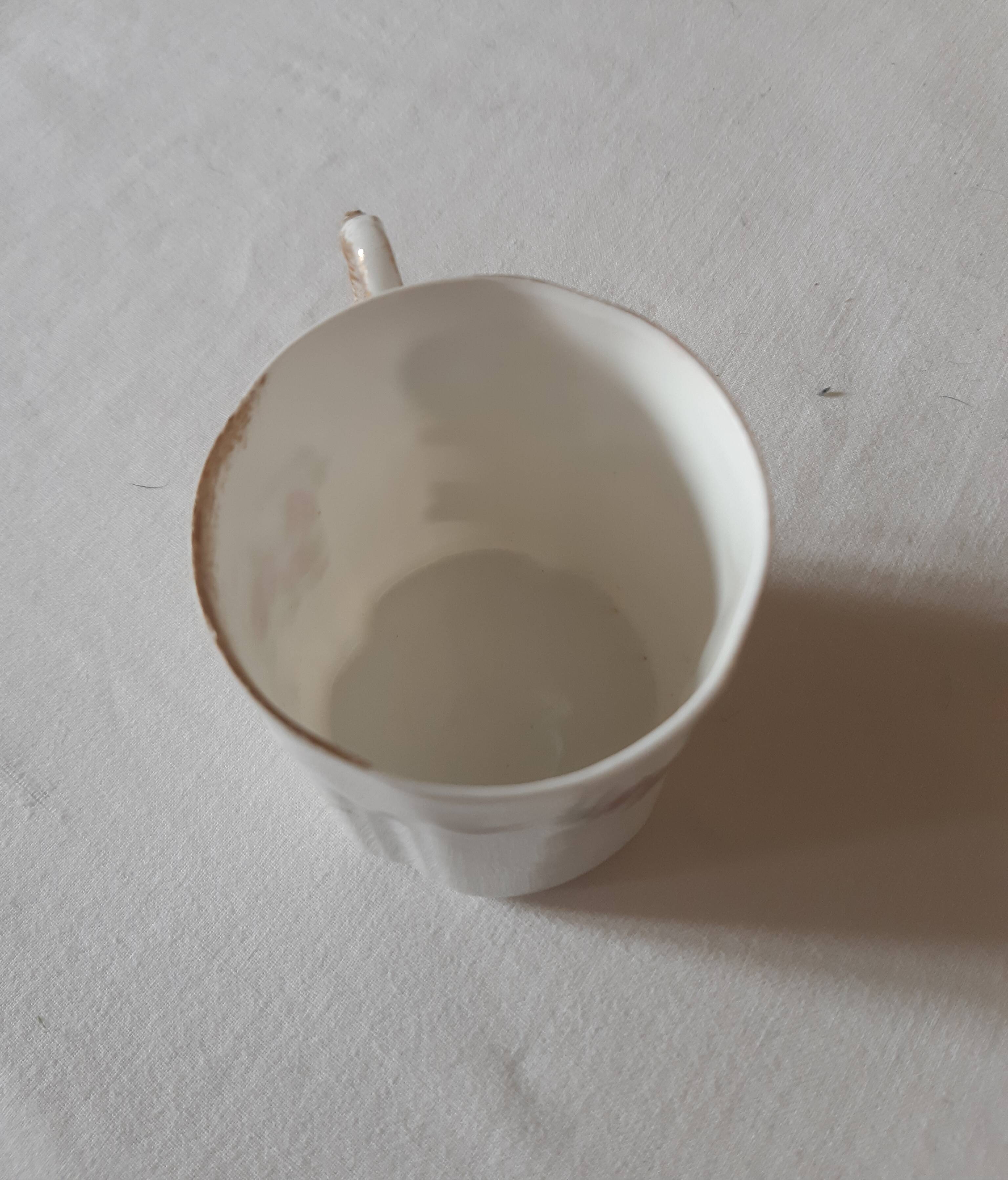 Tasses à café, anciennes