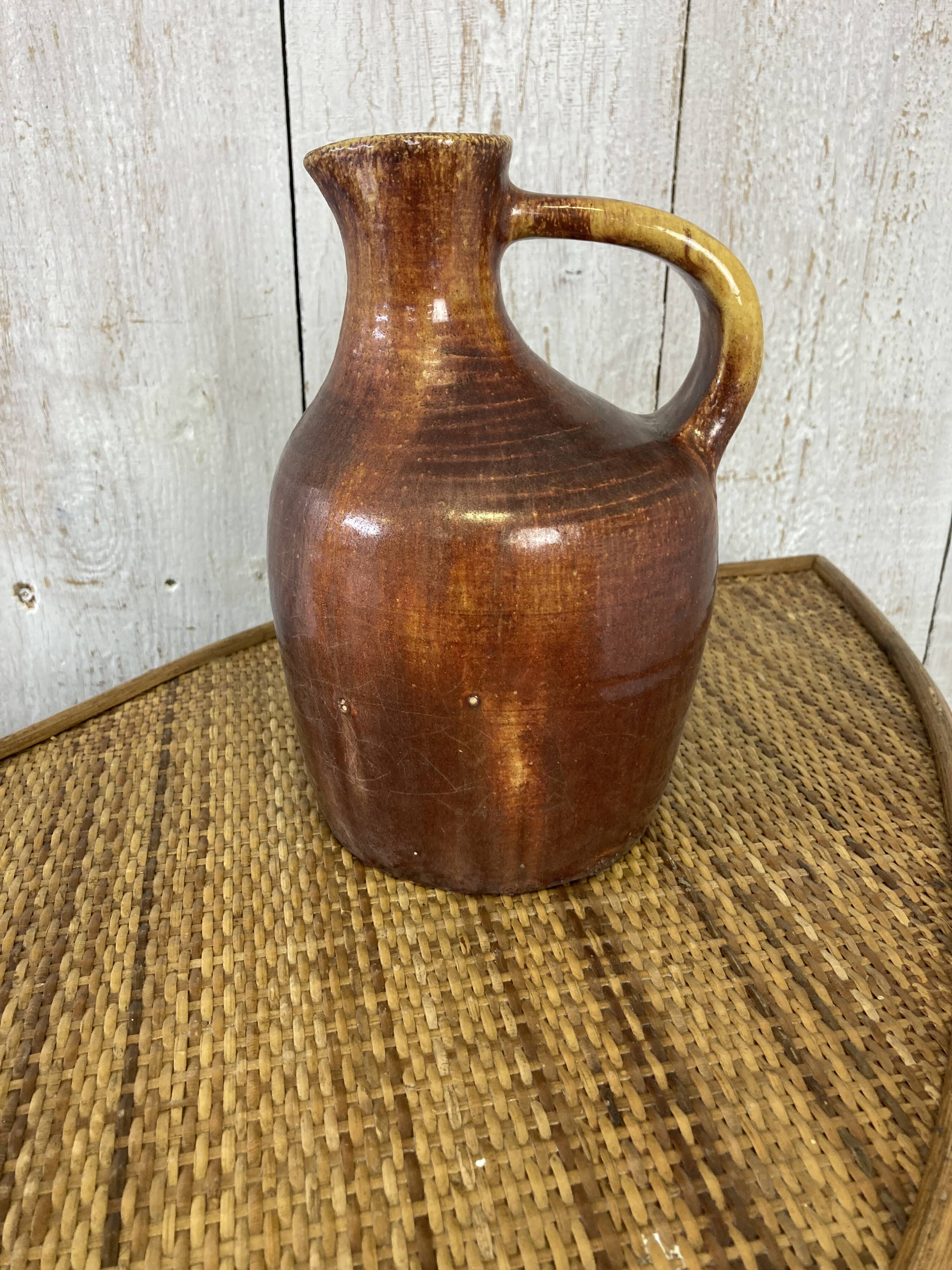 Pichet Accolay vintage